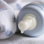 Los biberones de leche artificial disminuyen la producción de leche materna